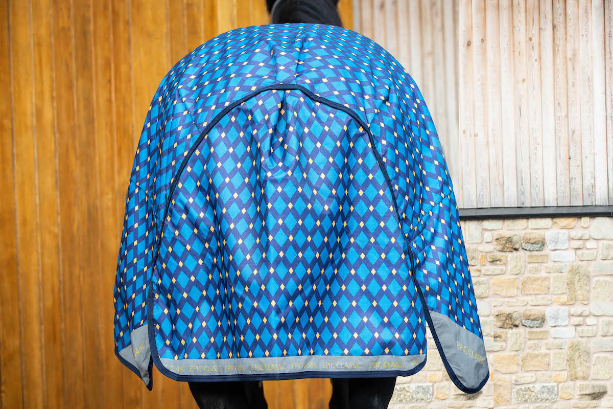 Arriving 3 January - Epic Classic 100g Turnout Rug - Broad Fit