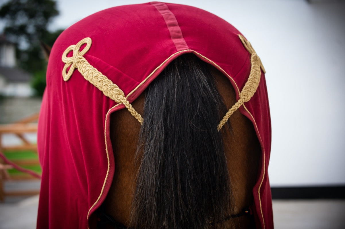 Epic Classic Deluxe Show Rug - Broad Fit - Red