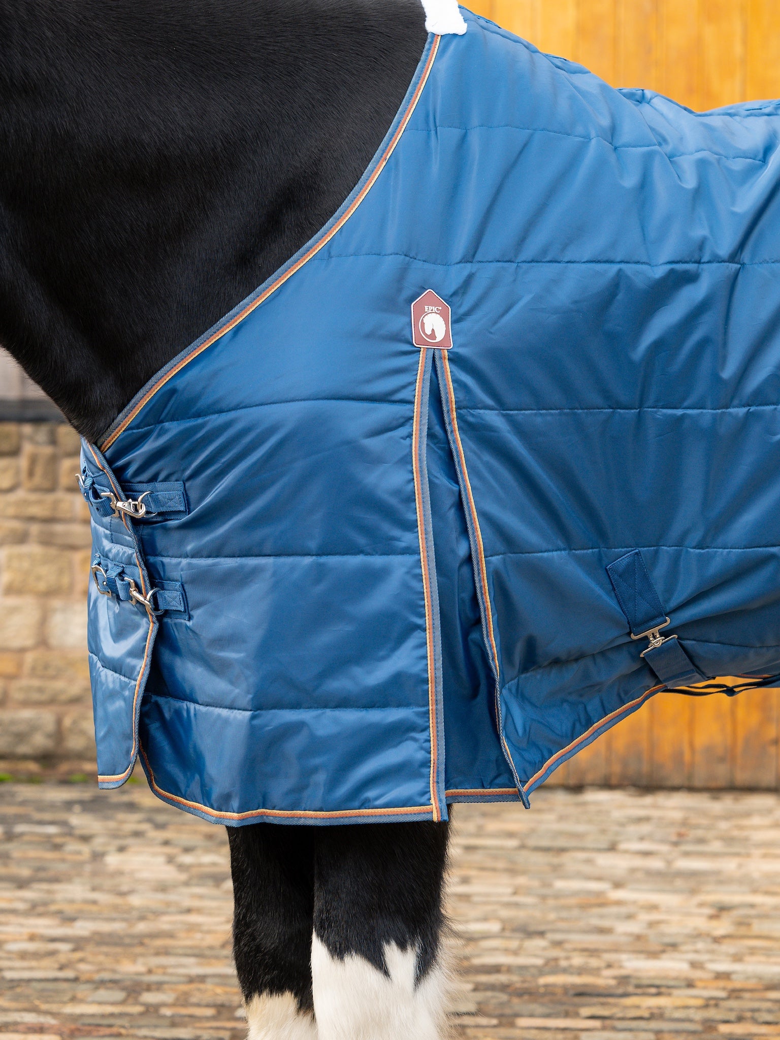 Epic Essential 50g Stable Rug - Broad Fit