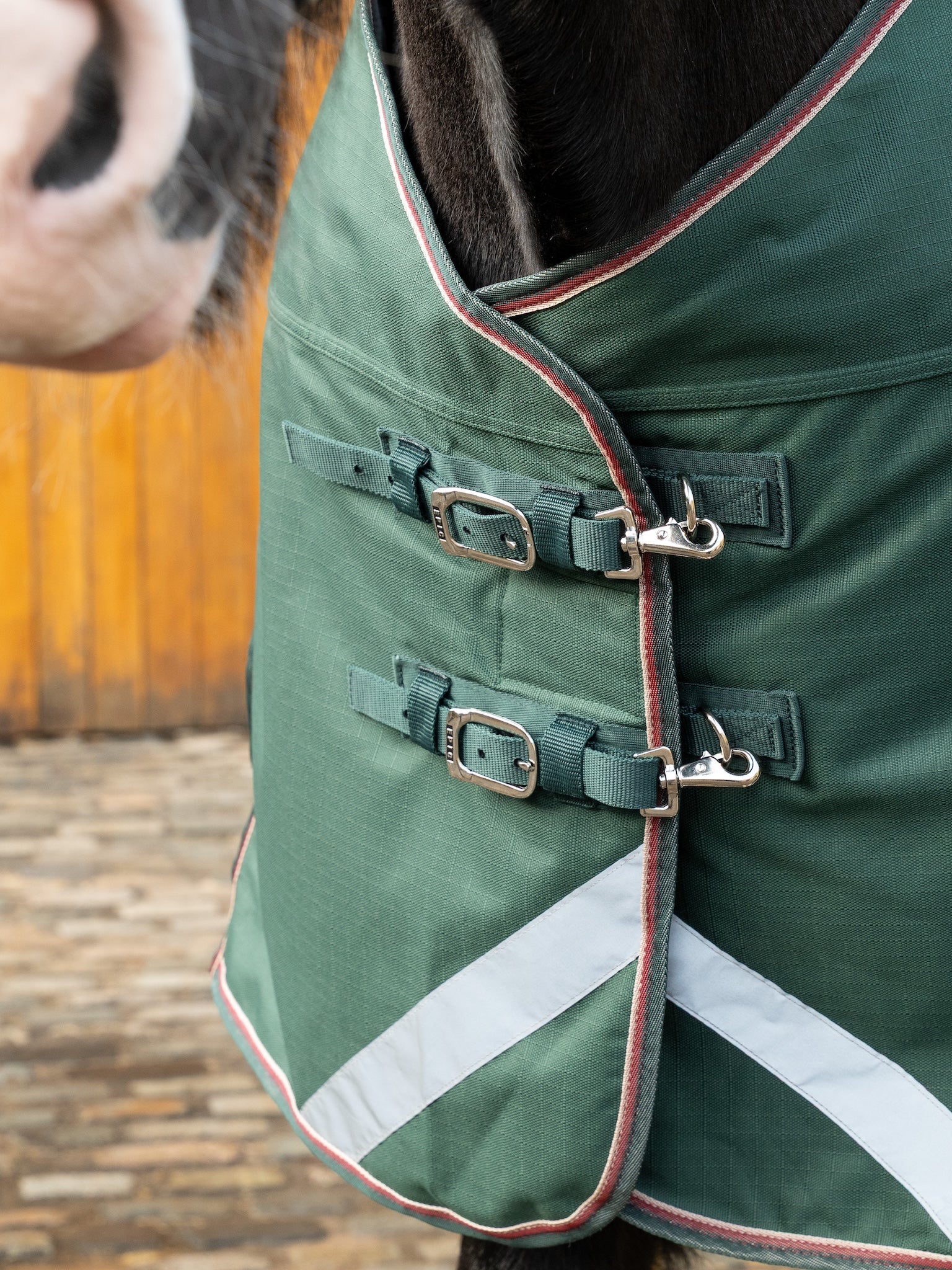 Epic Essential 100g Turnout Rug - Broad Fit