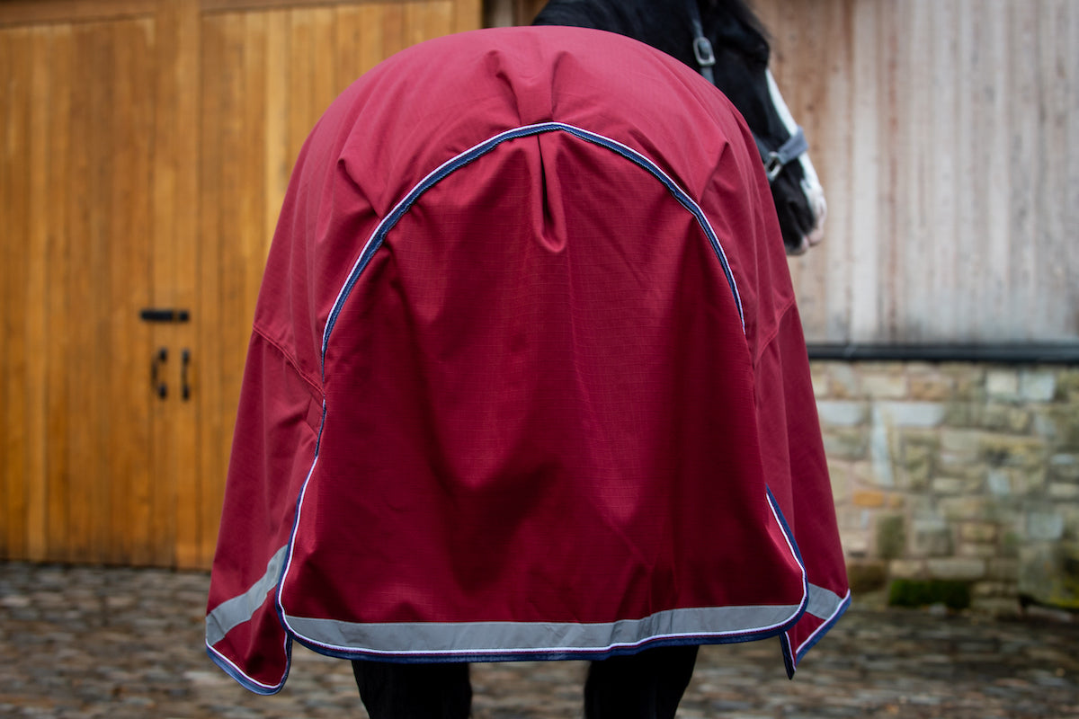 Epic Essential 100g Turnout Rug - Broad Fit
